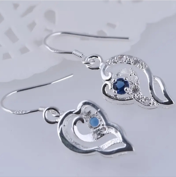 925 Sterling Silver Wire Boho Heart-Shaped Faux Sapphire & Zircon Drop Earrings - Picture 3 of 5